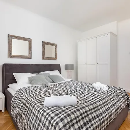 Apartment Rent Like Home - Brzozowa 22 Warsaw